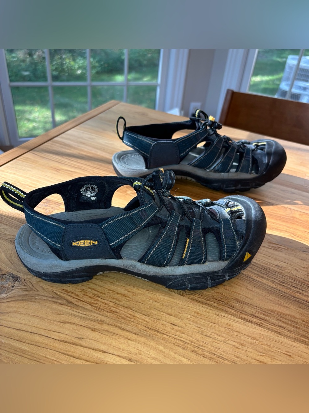 Keen Mens Black and Yellow Closed-Toe Sport Sandals